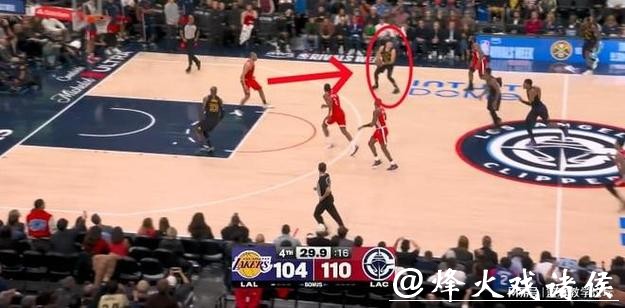 摧毁湖人!怒砍18分19篮板!这才是洛杉矶第一中锋 摧毁湖人!怒砍18分19篮板!这才是洛杉矶第一中锋